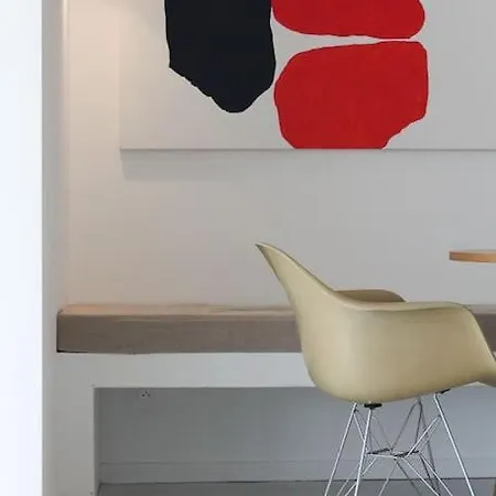 Apartment Blue - Laid Back Luxury On The
